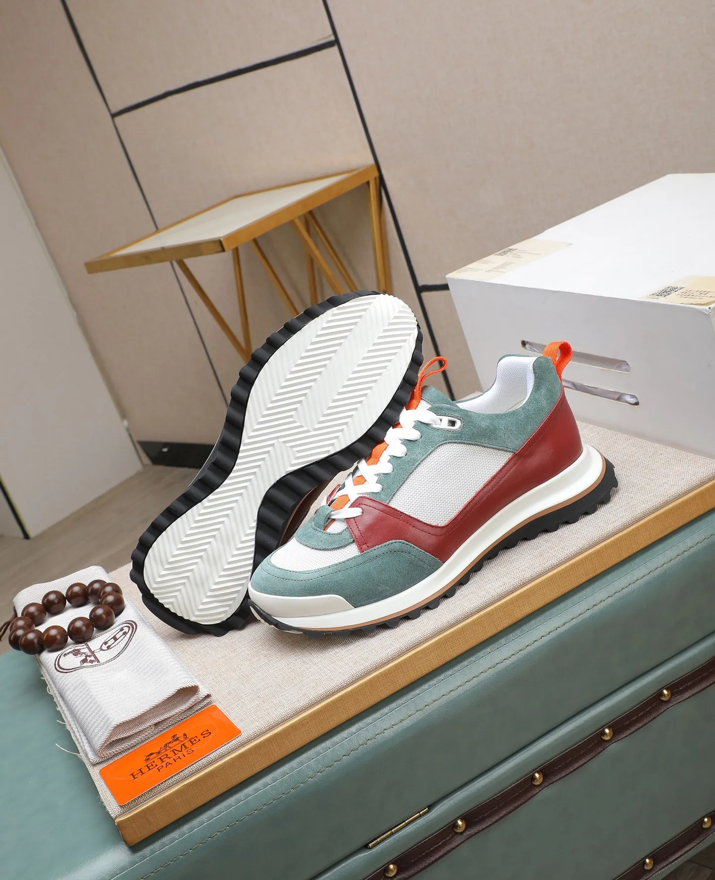 Men's shoes 💰760 Hermes🐴 25ss new autumn and winter products! Classic boot shape + British color matching design, imported calfskin, classic and durable! The original inverted mold last, the ultimate 1:1 shape, and the imported high-end cowhide presents a refined texture! Open the mold to customize the A-grade high-density private mold outsole with luxurious packaging! - Unique quality, 39-44 (38 45 46 customized)